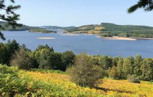 ROYERE DE VASSIVIERE Chemin des poètes avec restaurant J 24 septembre 2026